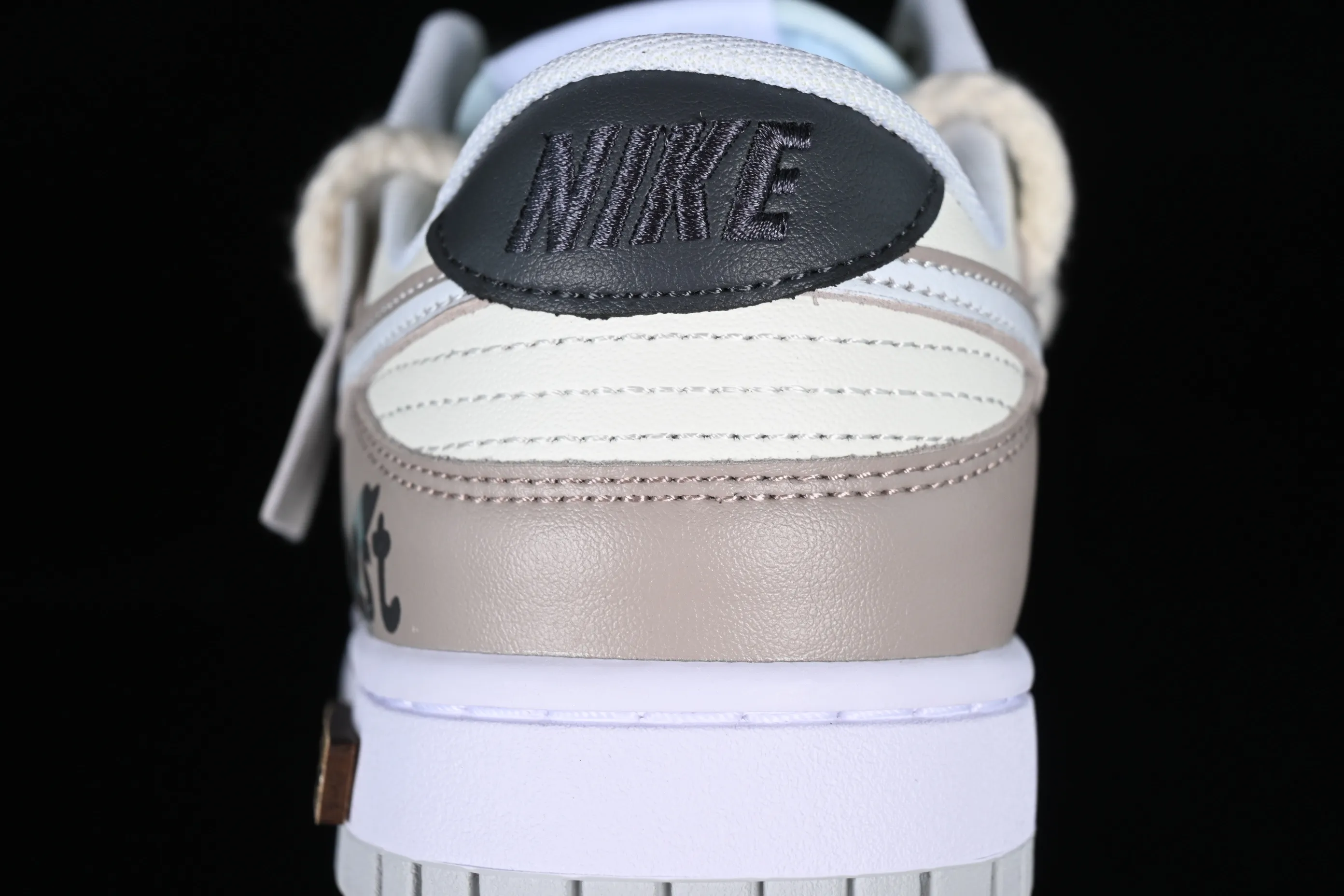 All Categories Nk SB Dunk Series Nk SB Dunk Low Low-top sneakers Customized large box Nk Dunk Low Panda Prank-Jungle Crossing Forest Fruit SB strap low-top casual sneakers DV0831-101